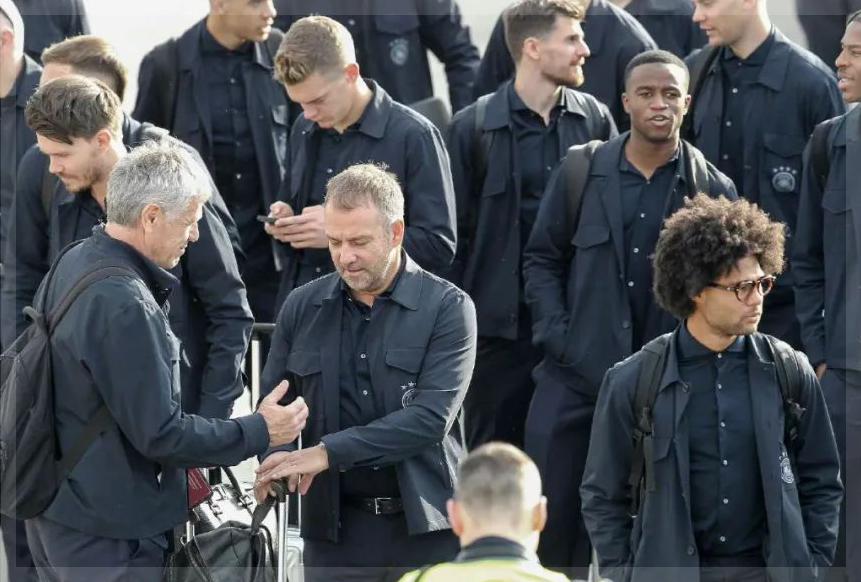 运动服男国家队,世界杯男模队队服