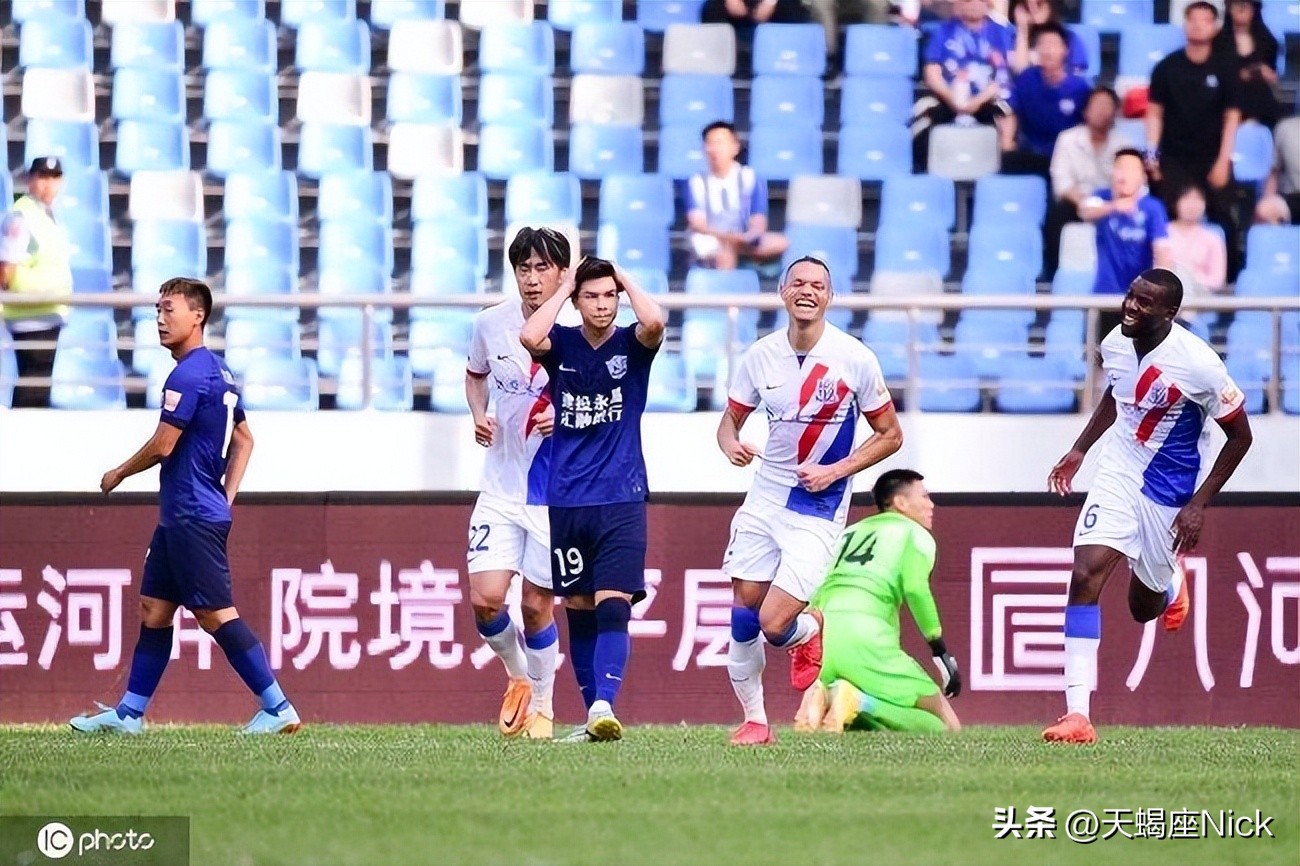 中超申花2-0梅州取开门红,申花赛后马莱莱