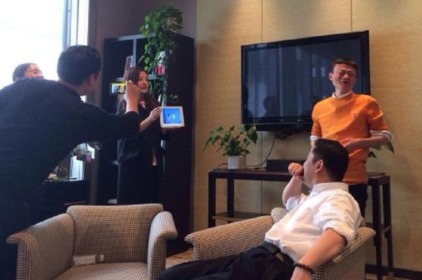 赵薇最新机场消息,赵薇移民法国