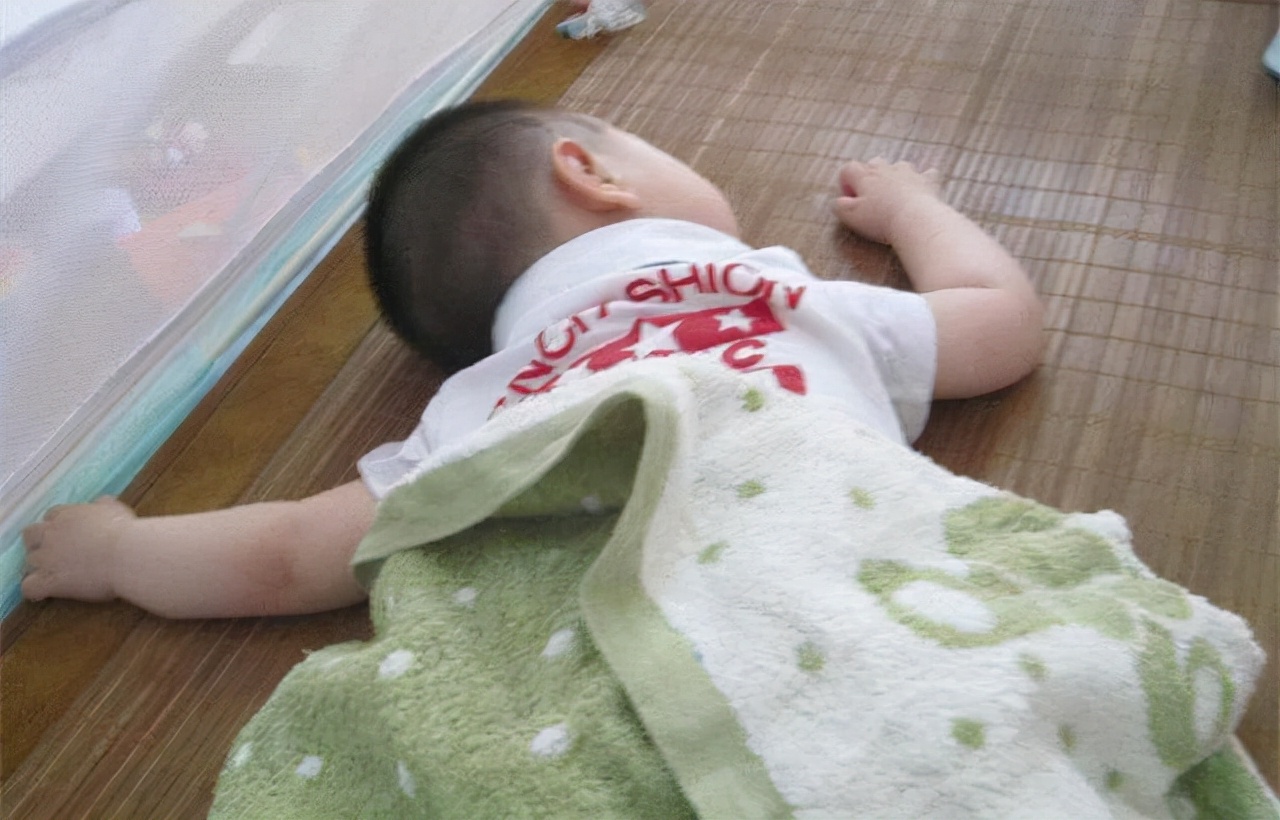 缺钙睡觉会出汗吗,孩子睡觉出汗是缺锌还是缺钙