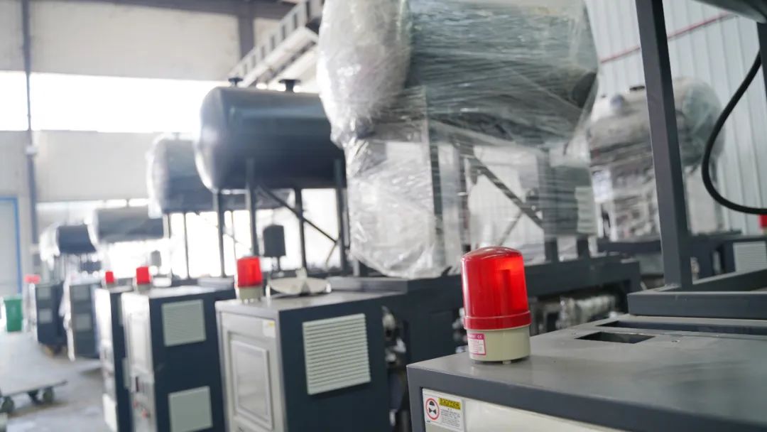 模温机在塑胶行业中的作用,注塑模温机的作用和特点