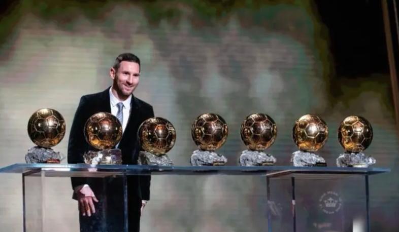 梅西夺得世界杯冠军哭泣,梅西三次美洲杯亚军一次季军