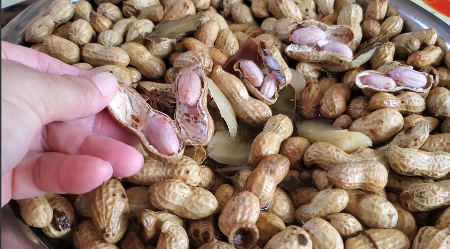 水煮花生放盐多了怎么办,水煮花生需要放盐么