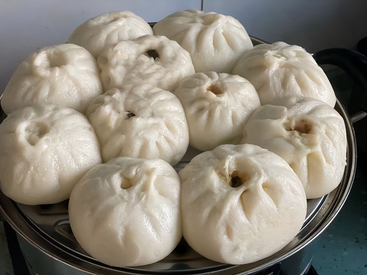 做包子馒头不用酵母粉可以做的吗,酵母粉发面怎样蒸的包子馒头蓬松
