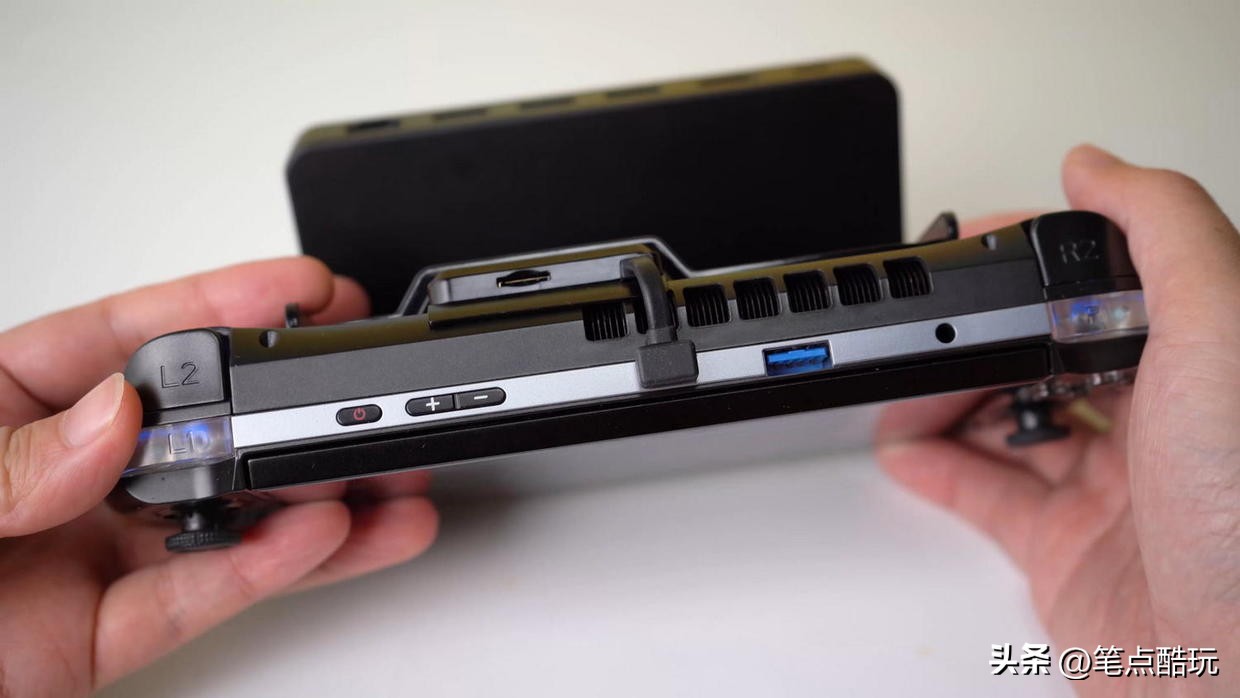 gpdwin4国行,gpdwin4买哪个版本