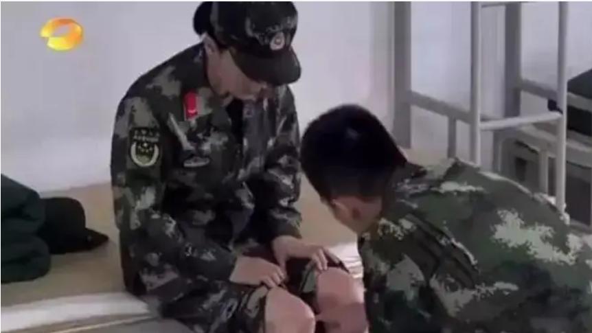 张馨予晒出老公何捷照片帅气迷人,张馨予和老公何捷婚后齐露面