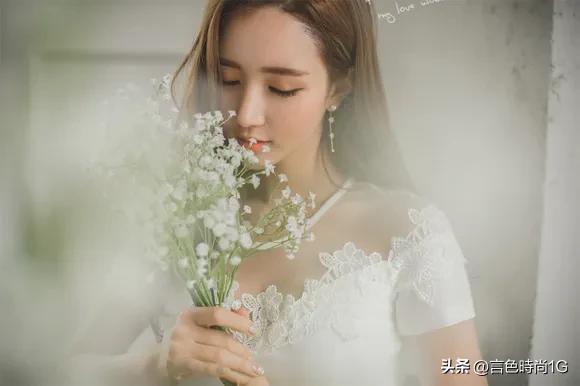 满满浪漫气息的婚纱,清新极简婚纱照