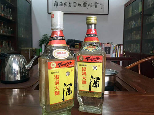 江苏大爷喝酒40年，总结出一份白酒“清单”，网友直言：真有眼光