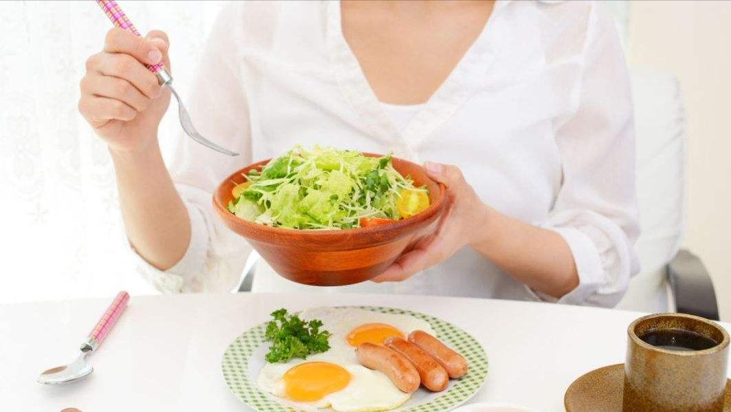 泛娱乐时代下，网络“吃播”文化的发展历程、发展因素有哪些？