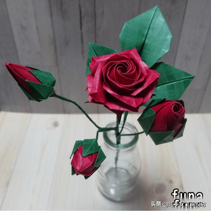 一张纸就能叠着的玫瑰,一张纸能折的红玫瑰花