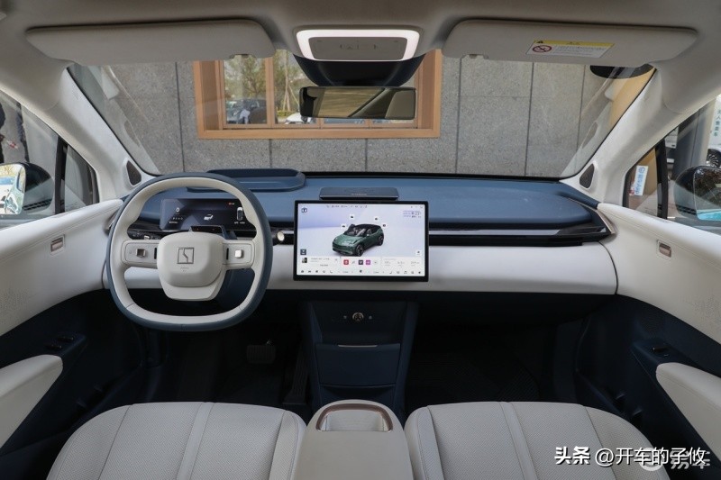 上海车展极氪zeekrx落地价,极氪zeekrx试驾车