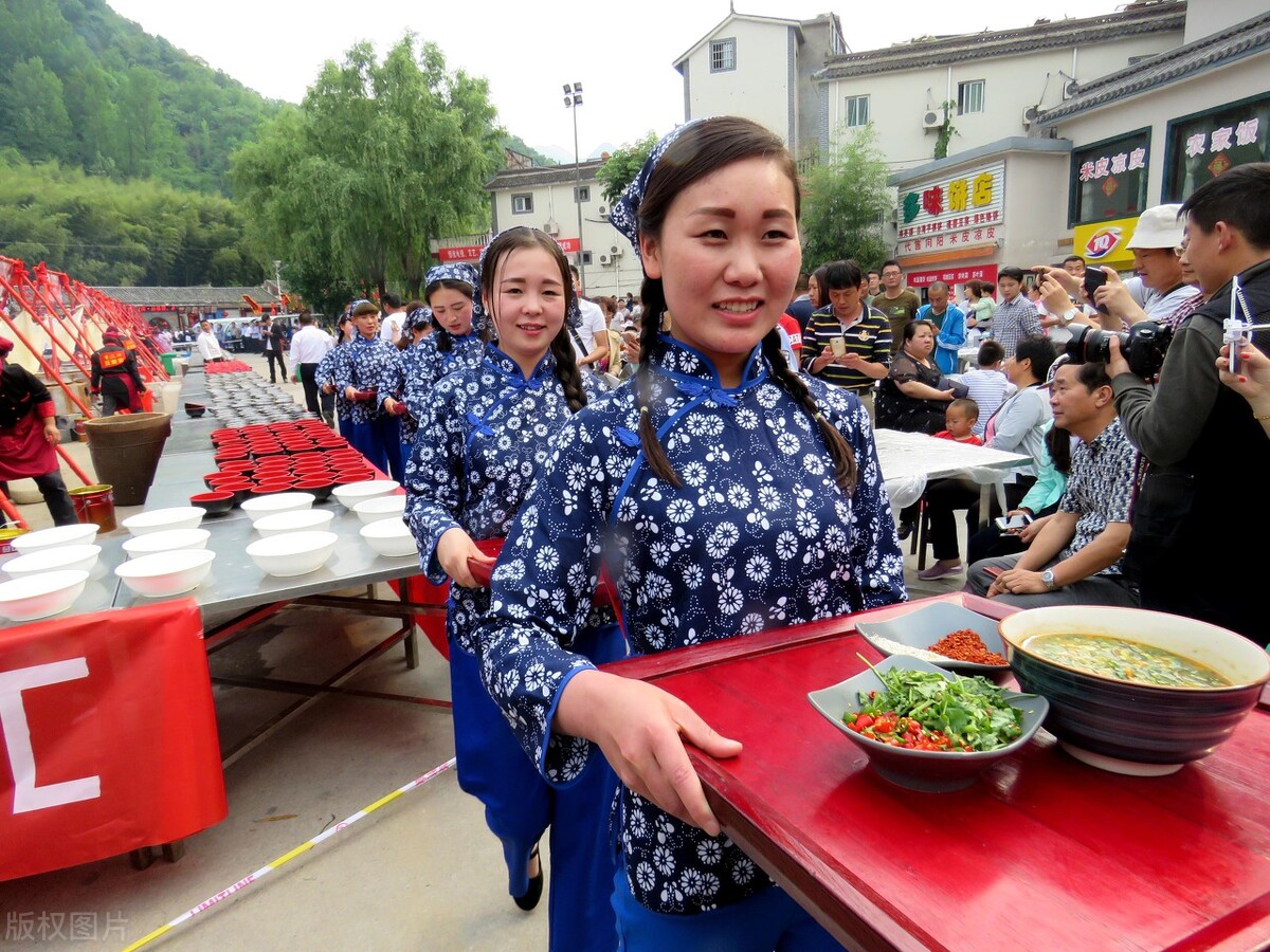 郭进拴重庆品火锅,郭进拴平湖春歌