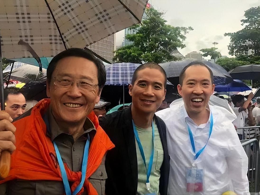 香港“第一包租公”吴宗权：名下房产15645套，每年收租160亿