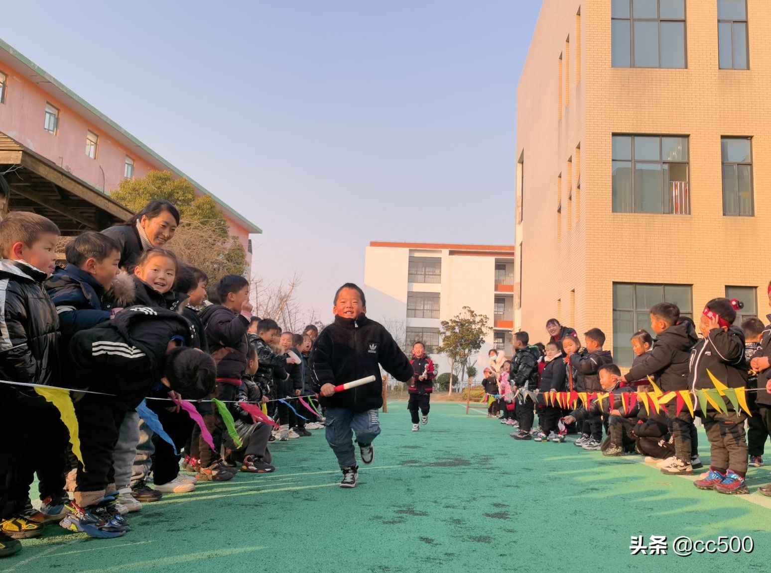 幼儿园中班冬季趣味运动会,幼儿园冬季运动会单人技能比赛