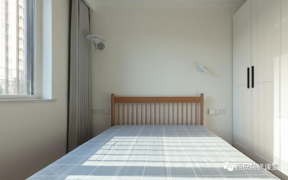 三室二厅简约大白墙原木,135平米大白墙原木风