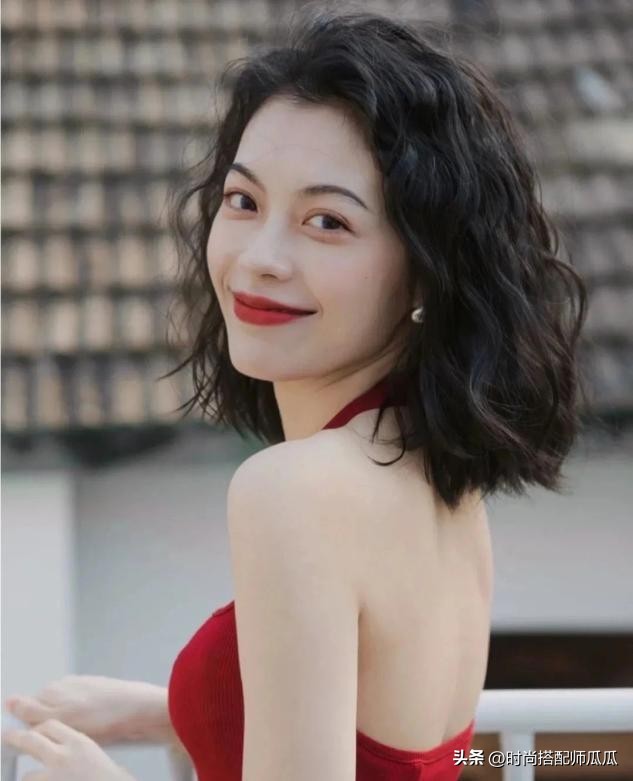 脸圆黑长直怎么烫发尾好看,慵懒烫发2022年最适合女神的烫发