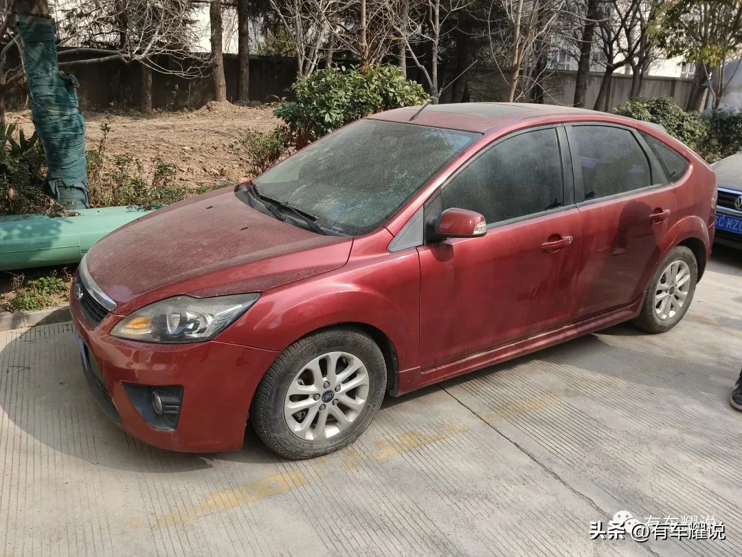 一万多的福克斯手动挡哪一款好,一万多的福特福克斯12款手动两厢