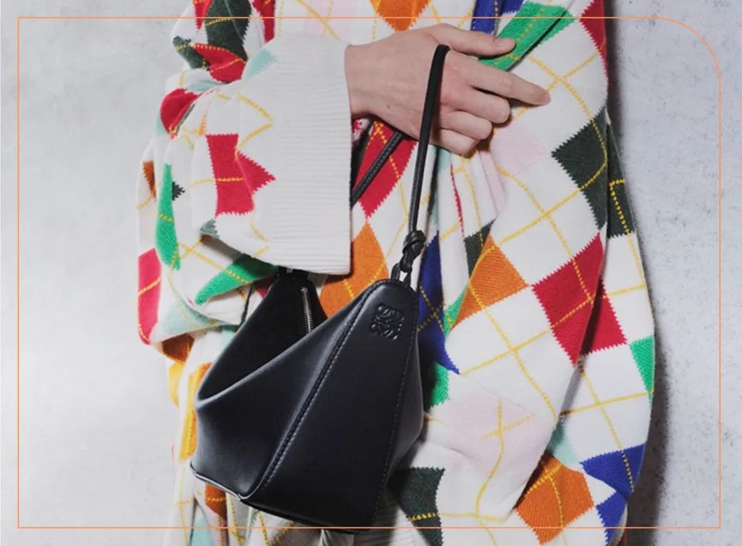 loewe新款包cubi,loewe包带替换