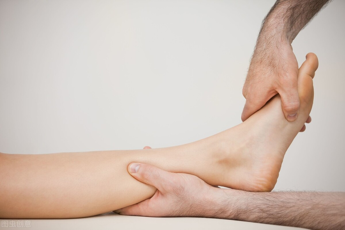 备孕妈妈和宝宝刚出生时需要注意的事项和带娃技巧，奶爸奶妈必备