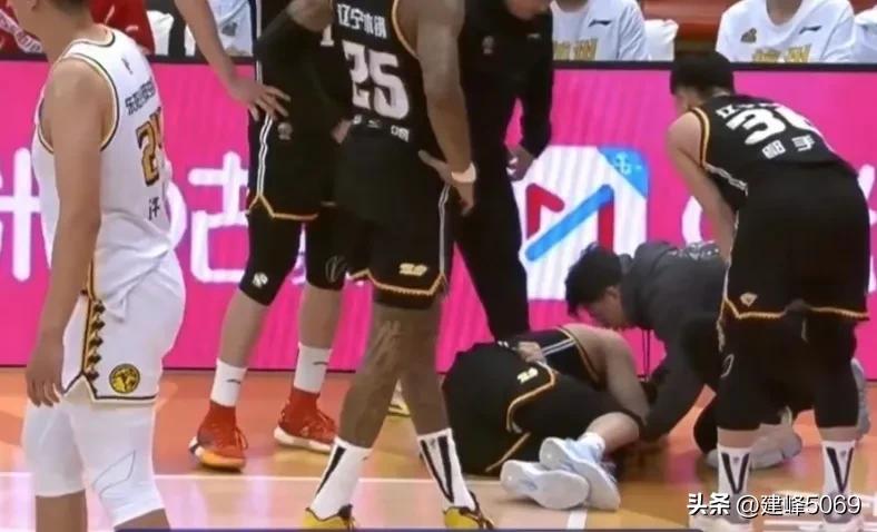 主场哨对于一场比赛的胜负到底能有多大的影响。