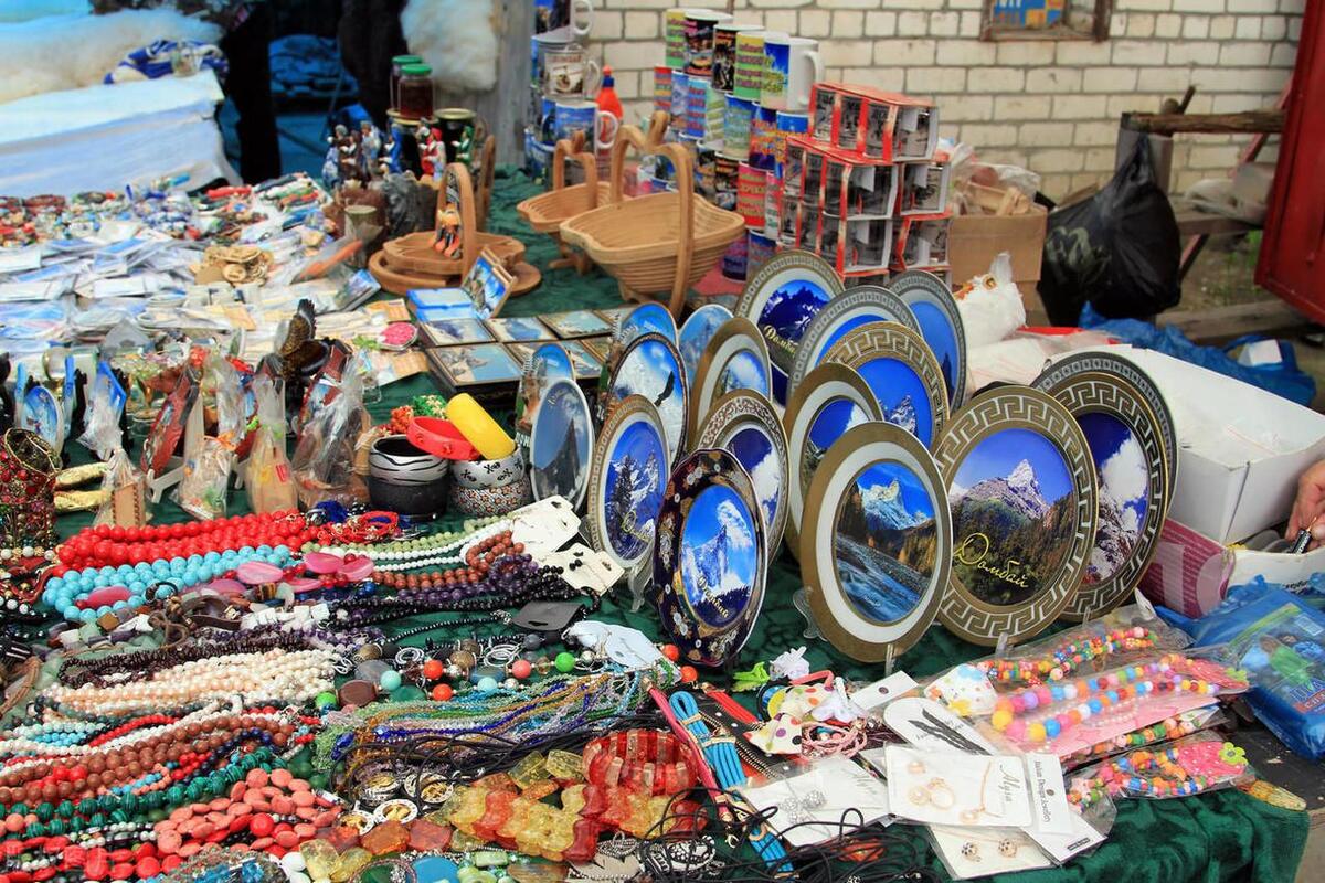 奉劝大家不要大手大脚花钱,奉劝各位出去旅游千万别乱买东西