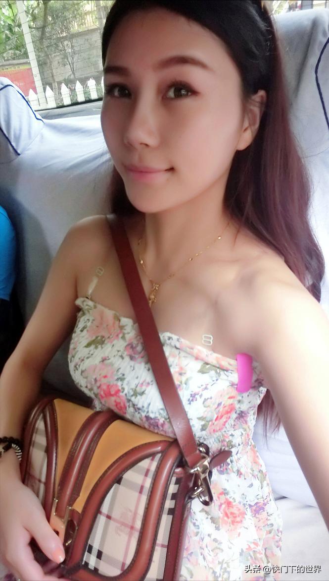 为啥拍照比镜子里看自己丑,为啥镜子里自己好好看拍照却很丑