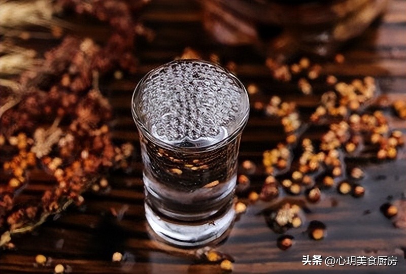 超市里4种不起眼的廉价白酒,超市不起眼的廉价酒