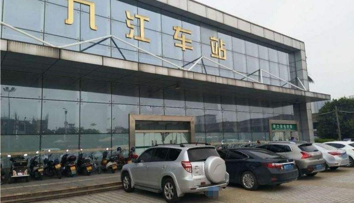 行凶潜逃16年成寺庙住持,杀人犯潜逃16年成寺庙住持