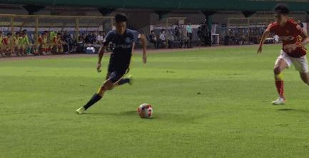 太过分！VAR判罚比赛引发“假赛”风波，媒体教练球员直接开骂