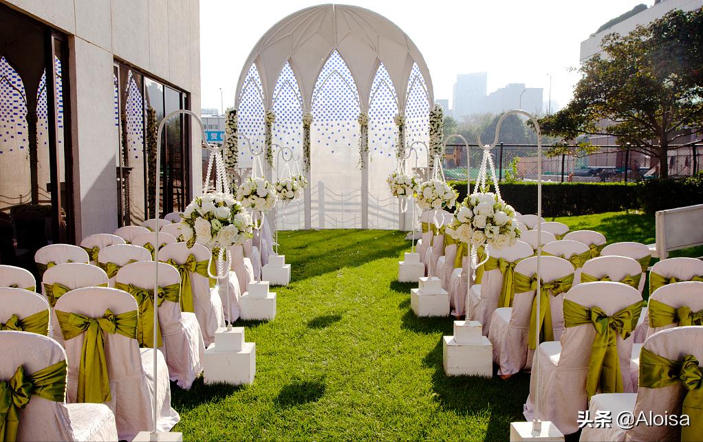 户外低成本婚礼现场布置,户外简单婚礼场地设计