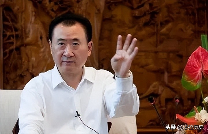 万达成恒大2.0？揭王健林隐藏*局骗**，独子王思聪因此走“不归路”