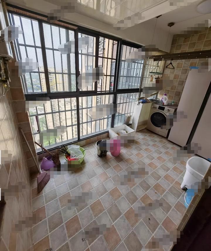 7折尊享岳麓西天麓小区法拍房精装大三房拧包入住