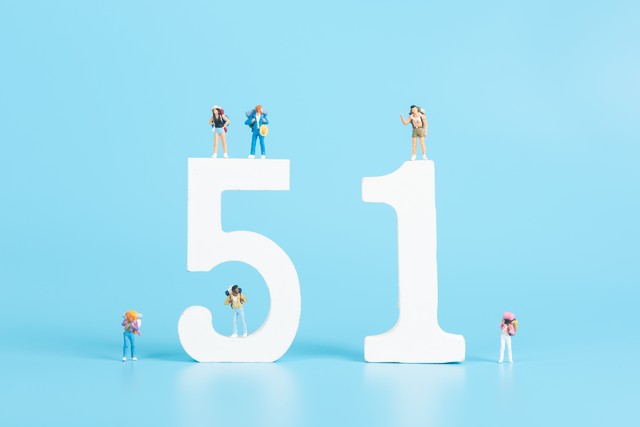 五一过后摆地摊的迎来大商机,五一广场摆摊赚钱吗