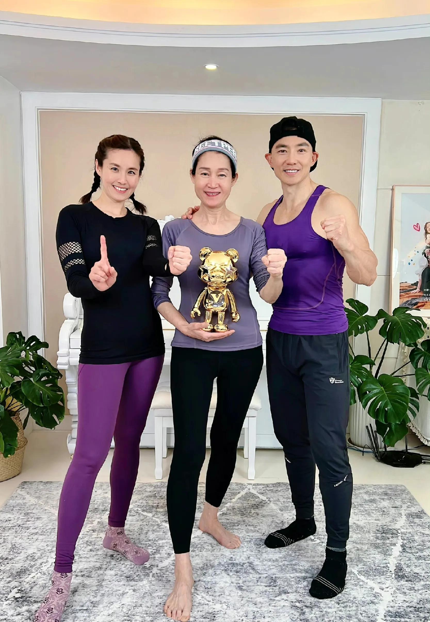 5位带货的港台艺人：陈浩民卖酸菜遭质疑，刘玉翠直播被表扬