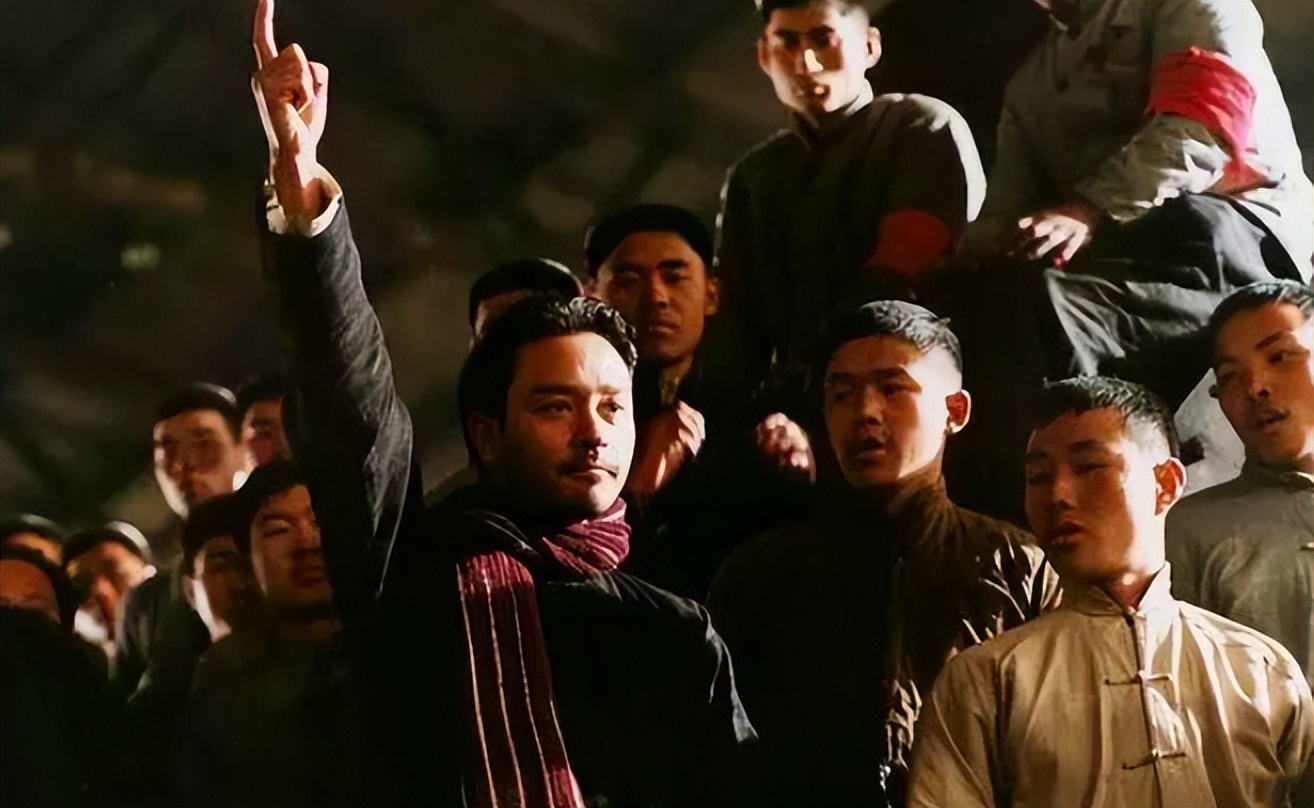 孤注一掷上映封神会掉价吗,孤注一掷提前点映抢封神票房