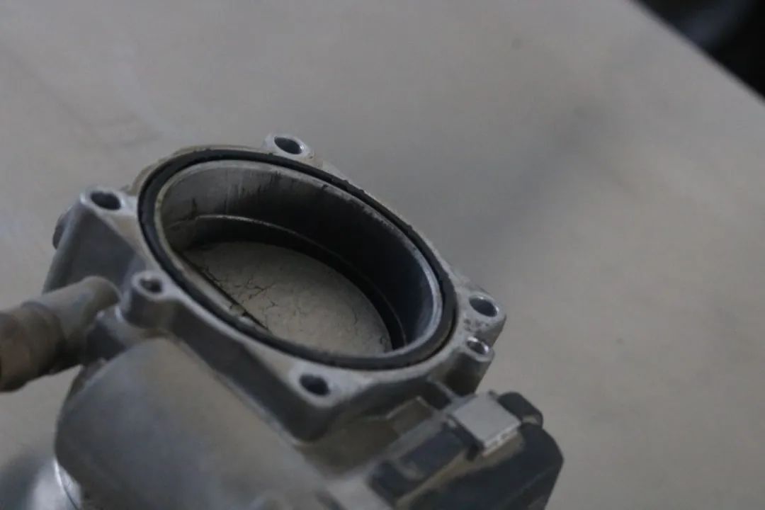 怪兽修车视频全集,13年宝马gt535升级新款内饰