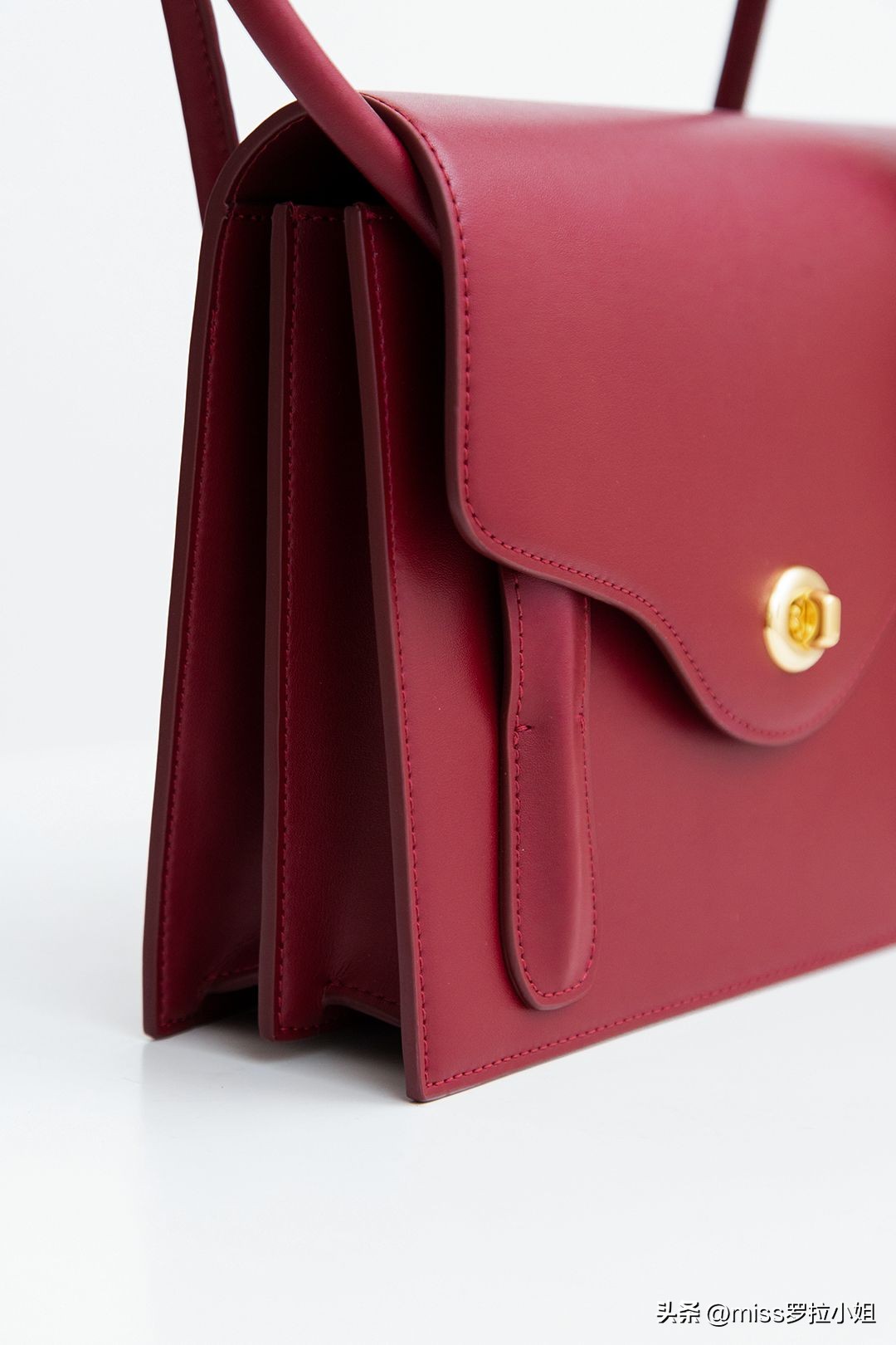 都怪这只包太美丽，忍不住一看再看