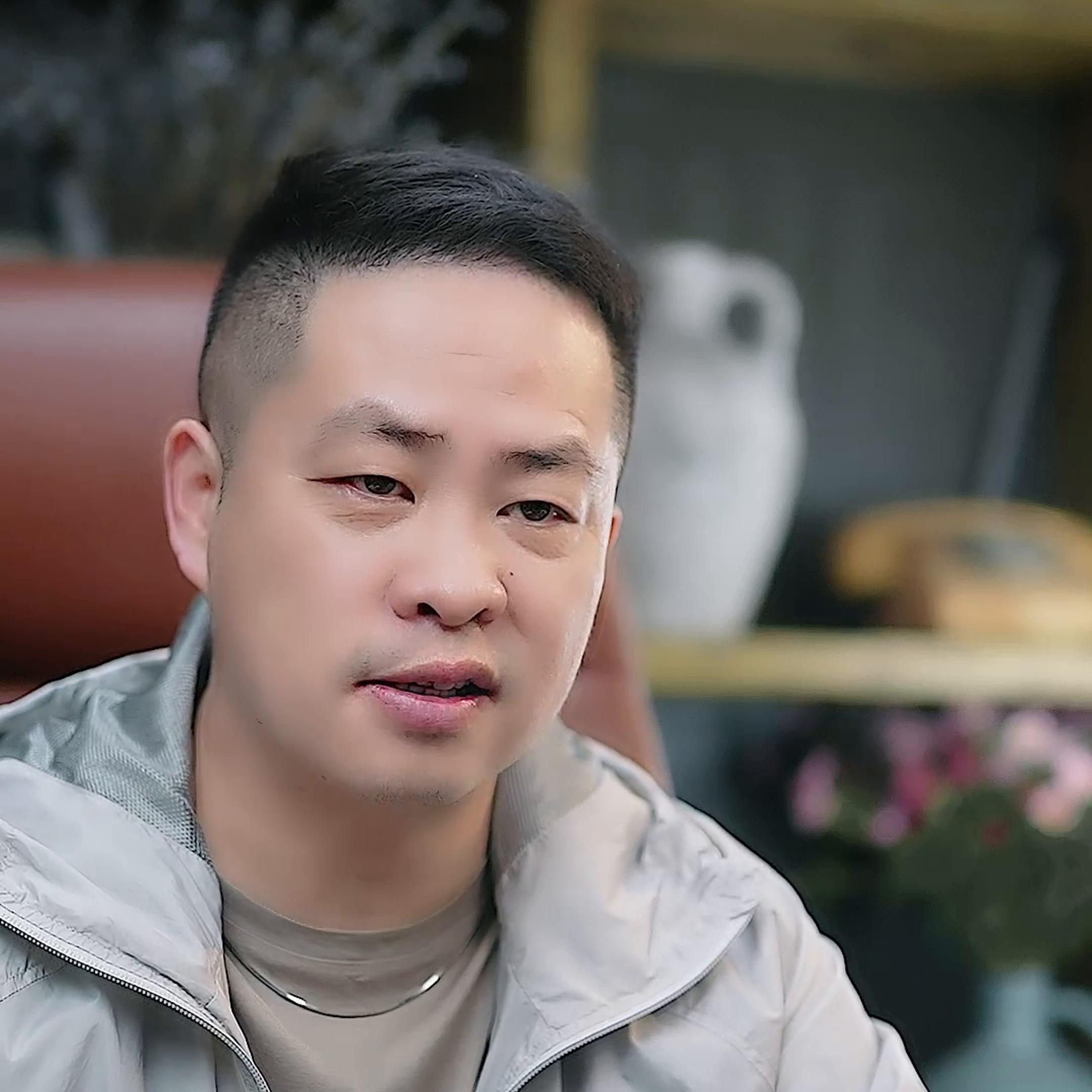 11岁男孩如何培养,男孩子怎么跟父母分床睡