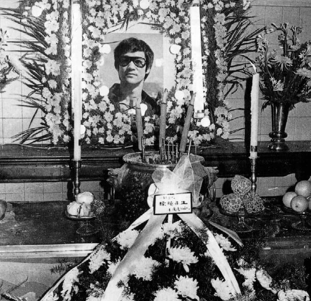 李小龙33岁去世,李小龙死因至今未解之谜