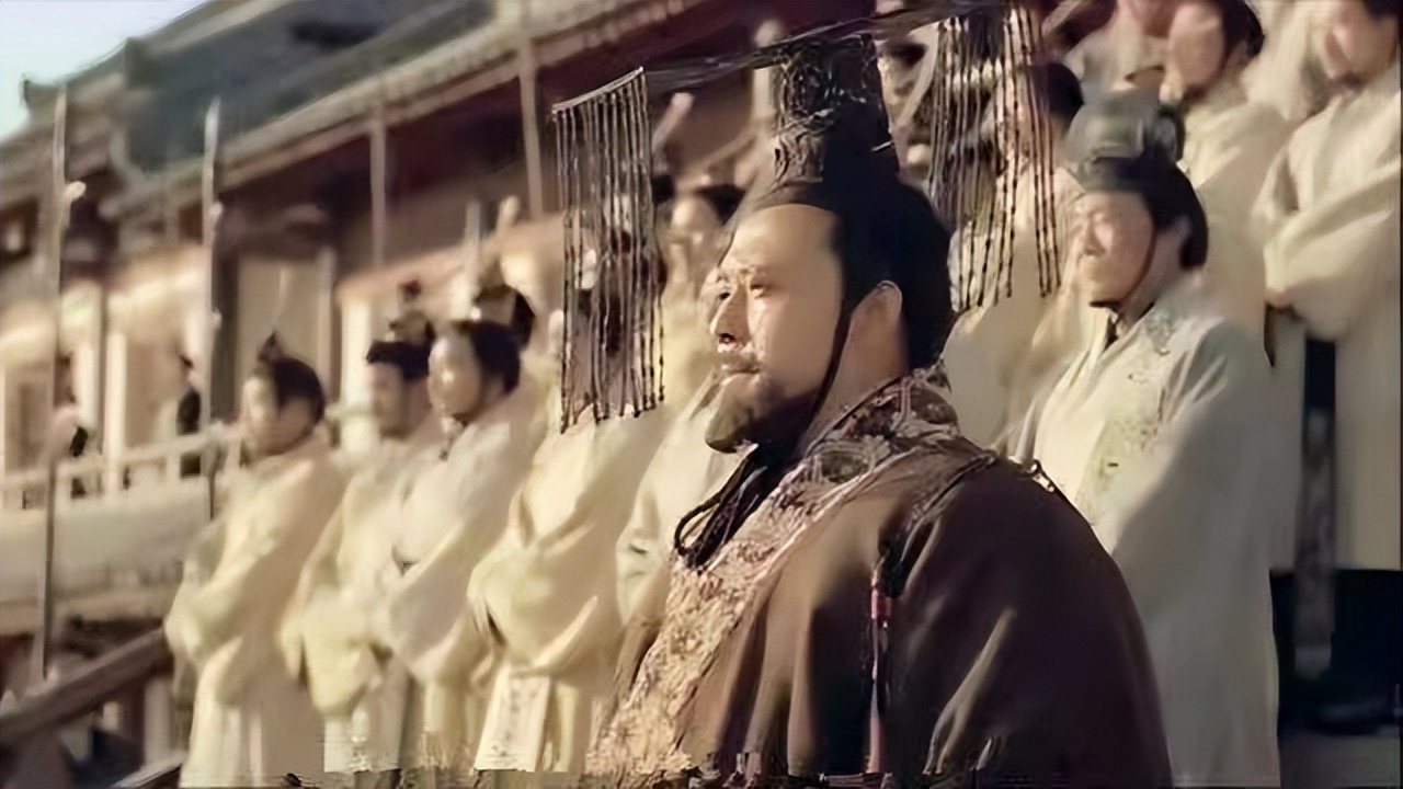 秦始皇到底算不算千古一帝,秦始皇到底算不算暴君