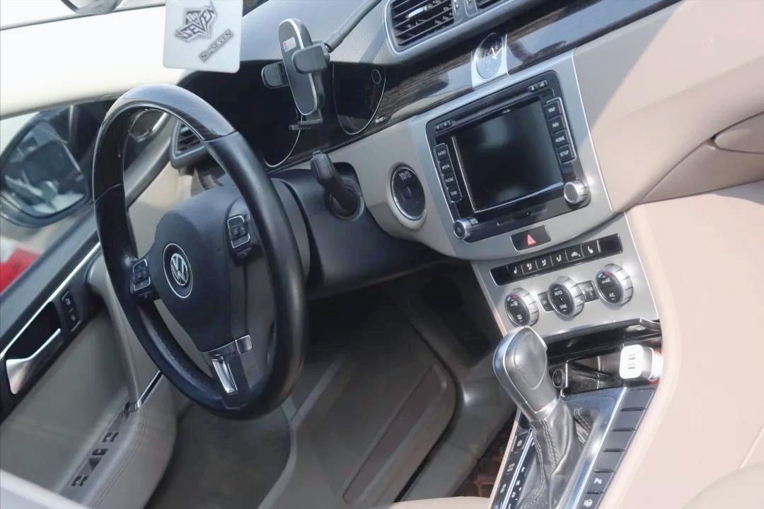 老迈腾b7换新款后新标,迈腾b7翻新哈尔滨