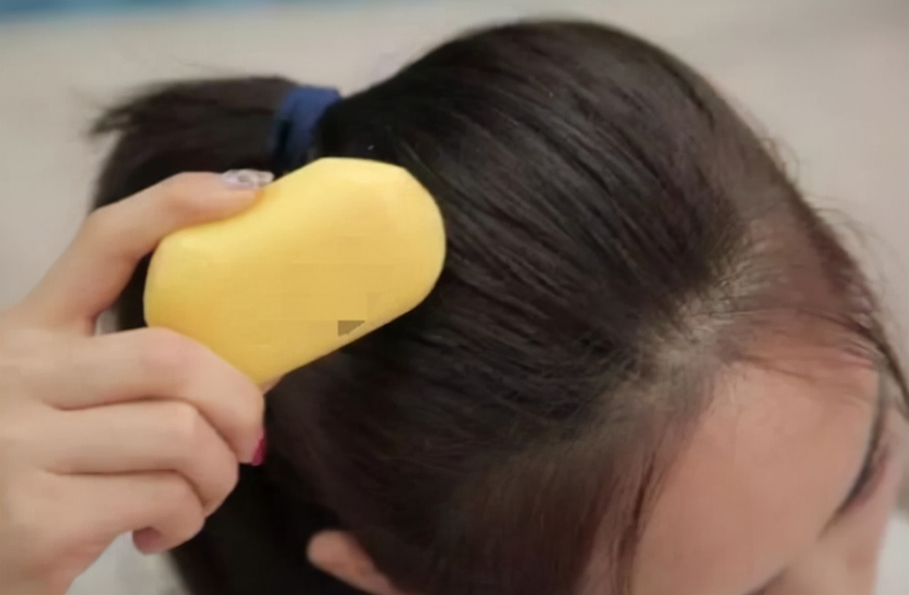 硫磺皂怎样洗头发,硫磺皂正确洗头发的方法