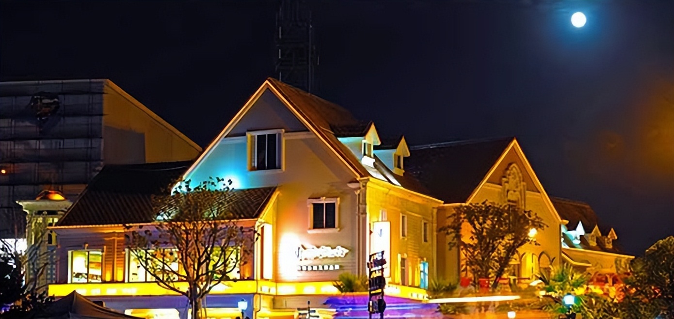 上海欢乐谷老年人门票价格,上海欢乐谷攻略项目价格