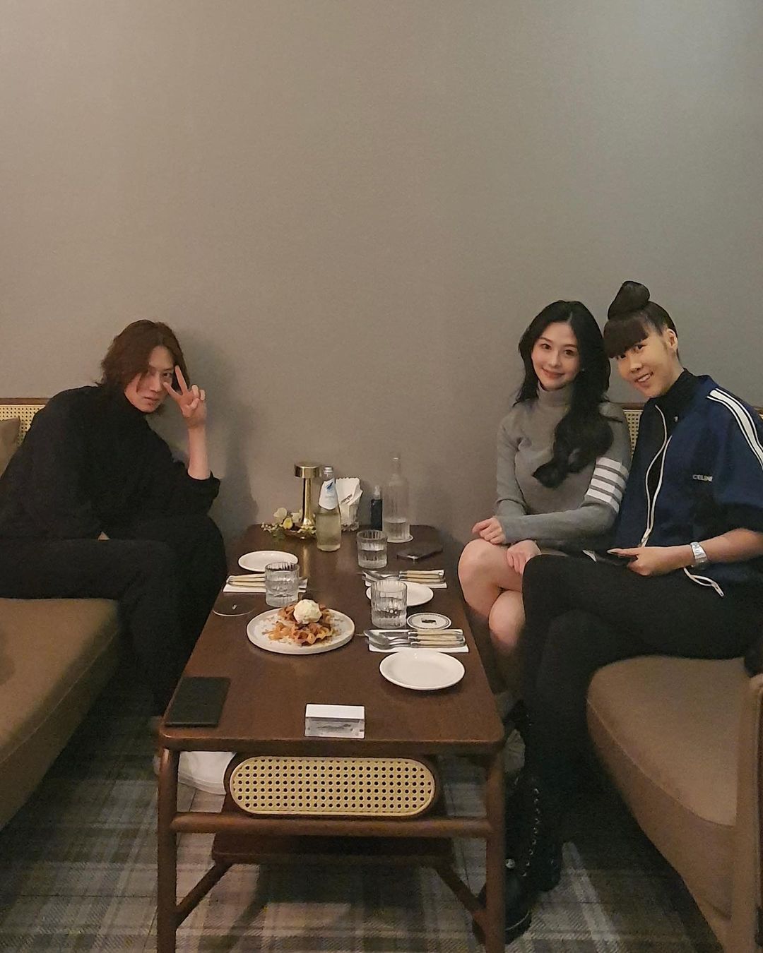 邱淑贞女儿沈月高清写真集图片,邱淑贞大女儿沈月图片大全