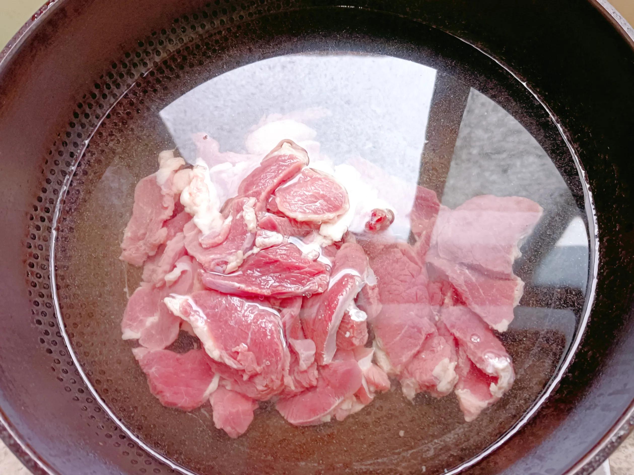 羊肉胡萝卜白萝卜汤的功效和作用,羊肉胡萝卜粉条山药能一起熬汤吗