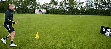 怎么练习转身和背后过人,如何做到熟练虚晃转身