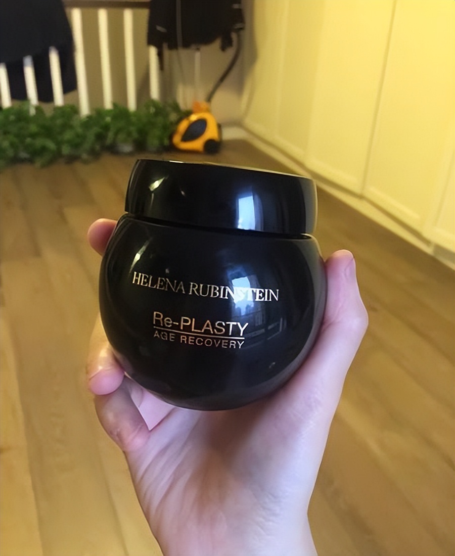 抗老淡纹面霜推荐赫莲娜价格,娇兰赫莲娜水乳哪个好用