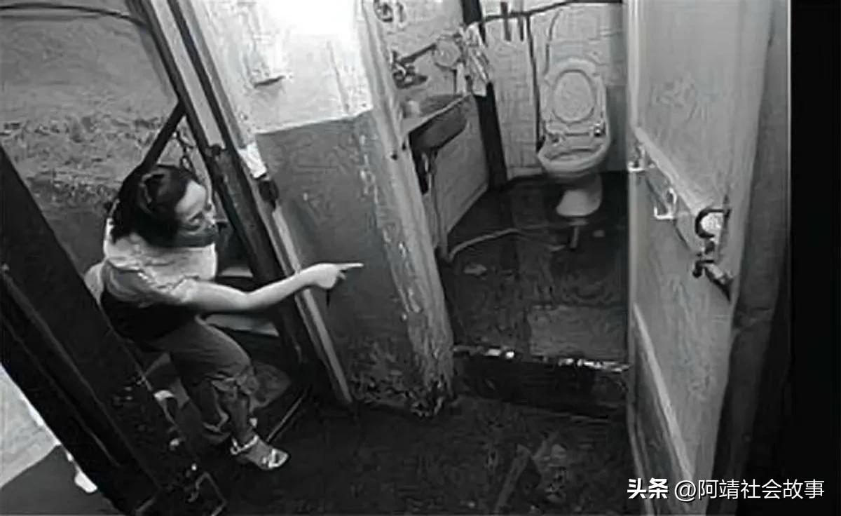 河南18岁女孩将父母分尸，砍钝了9把刀，还与尸体共度4天4夜