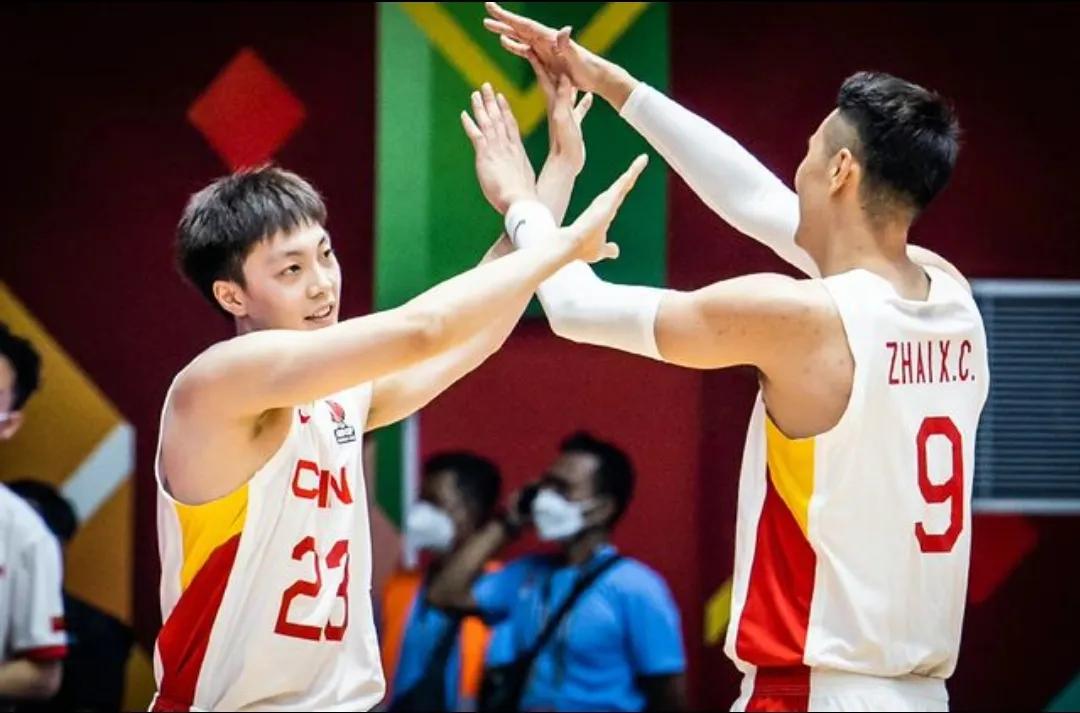 中国男篮vs伊朗杜锋,广东宏远队对山东男篮胡明轩