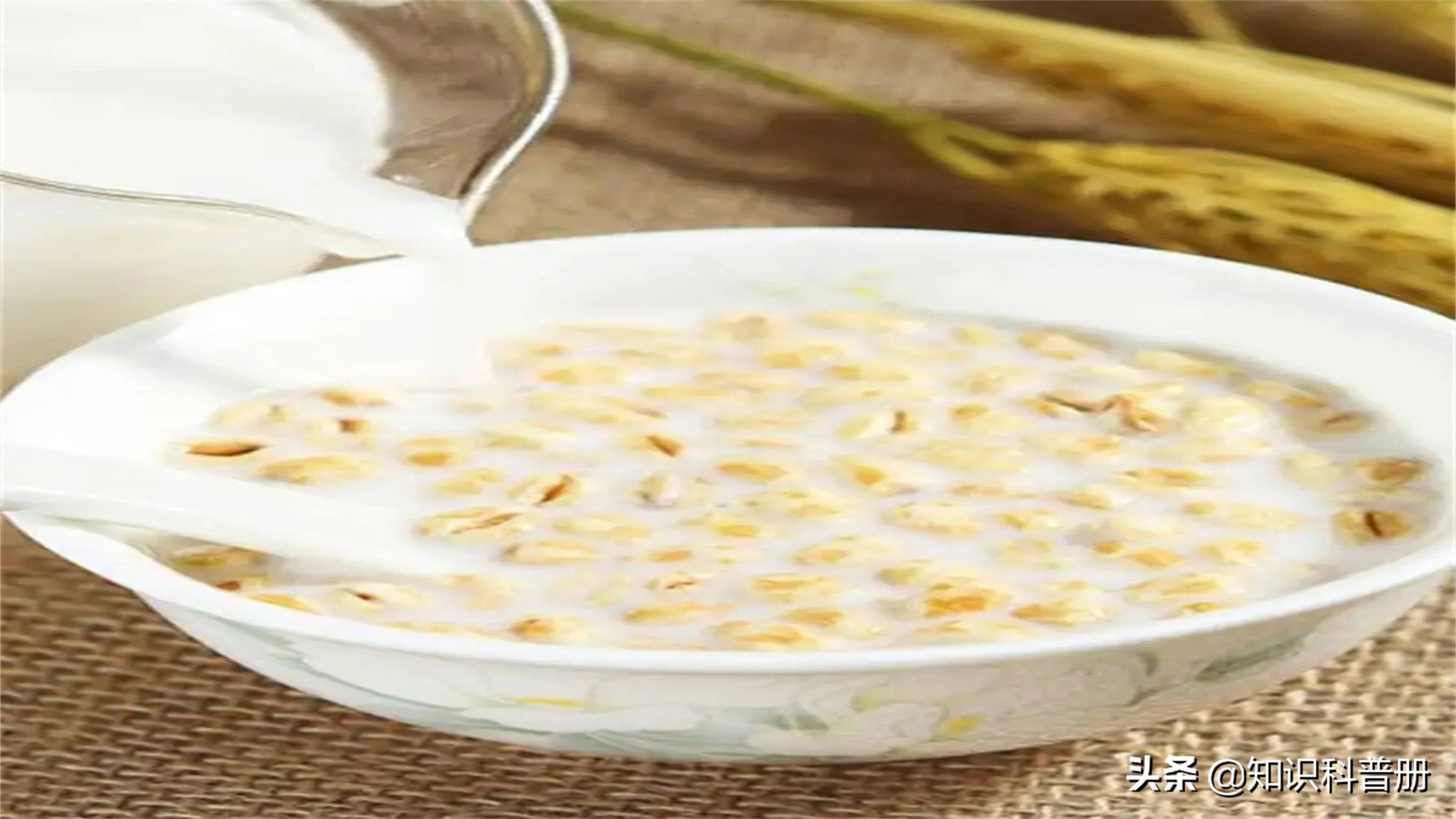 喉咙痛吃什么可以缓解疼痛,喉咙痛可以吃什么缓解